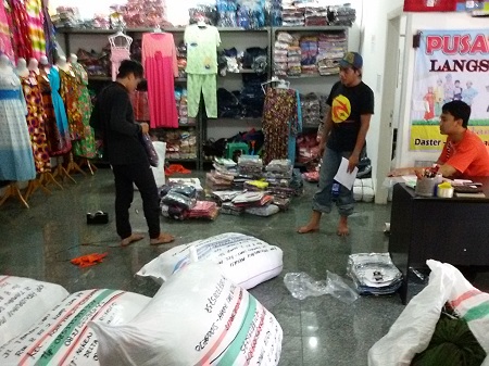 Buka Jam Berapa Pasar Kapasan Surabaya  Tips Belanja 